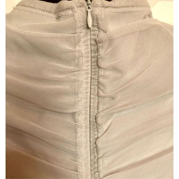 DKNY - NWT - 🎉HP🎉 L Sz XS BodyCon Ruched All-Over-Mesh Long Sleeve Funnel Neck - Picture 9 of 13